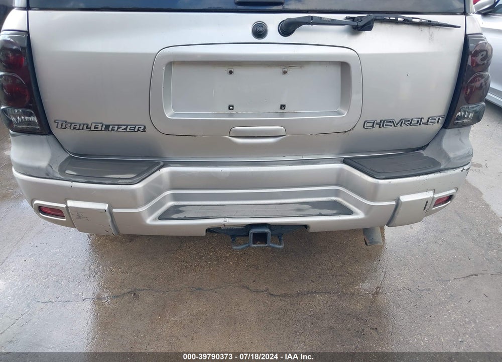 2004 CHEVROLET TRAILBLAZER LS VIN: 1GNDS13S642105562