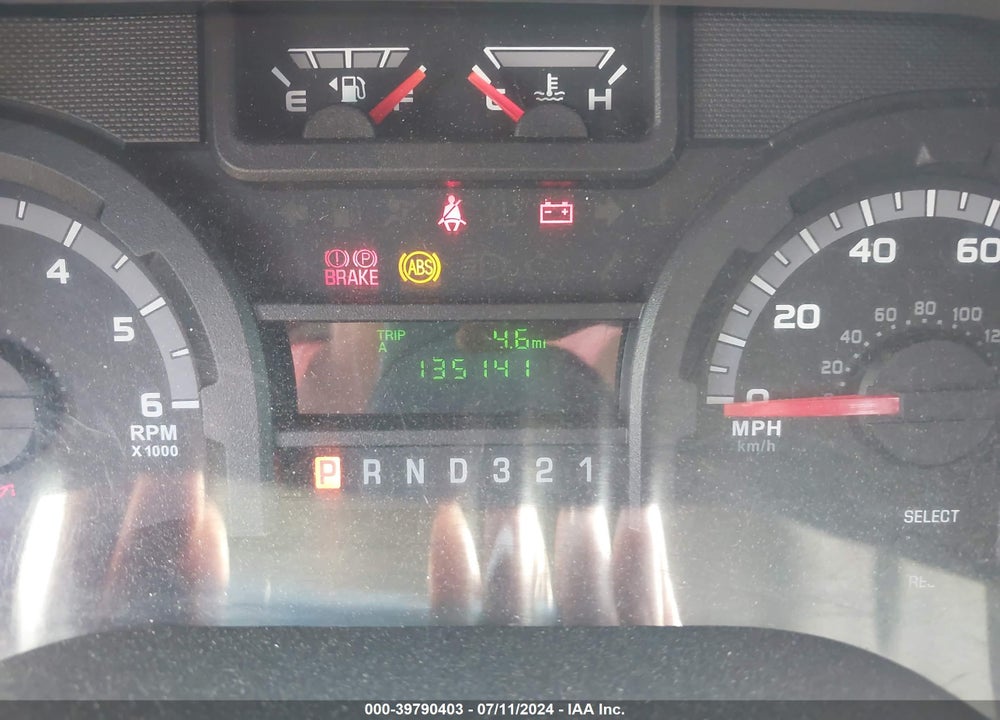 2011 FORD E-350 CUTAWAY VIN: 1FDWE3FL7BDA82945