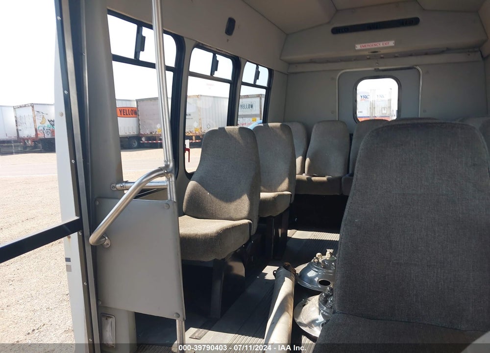 2011 FORD E-350 CUTAWAY VIN: 1FDWE3FL7BDA82945