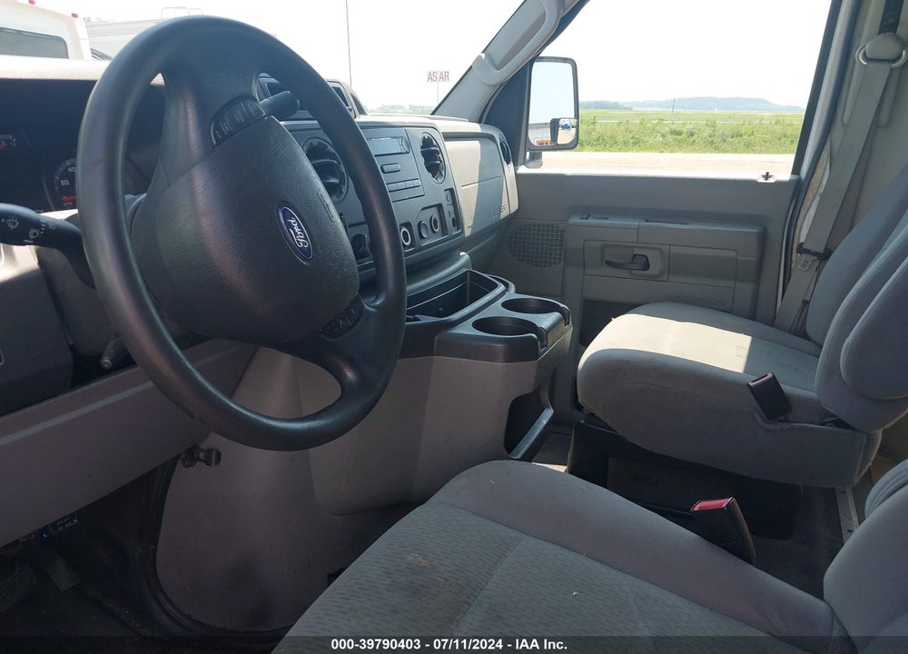 2011 FORD E-350 CUTAWAY VIN: 1FDWE3FL7BDA82945