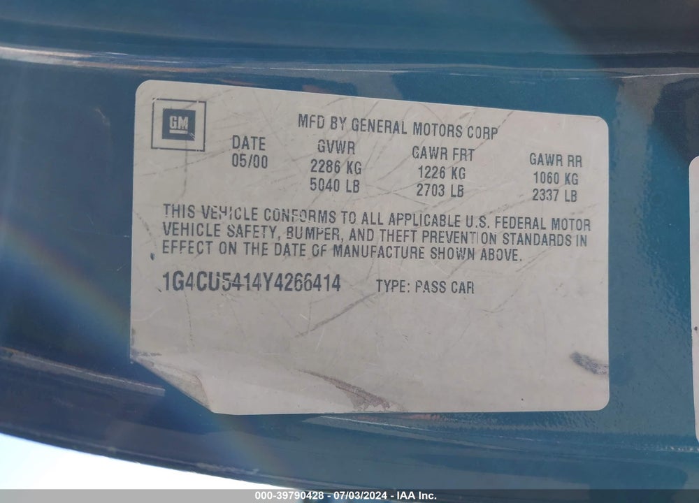 2000 BUICK PARK AVENUE ULTRA VIN: 1G4CU5414Y4266414
