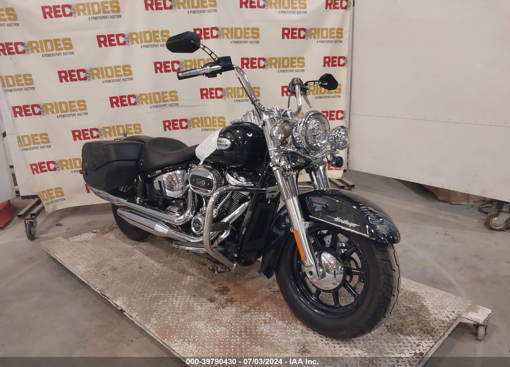 2022 HARLEY-DAVIDSON FLHCS VIN: 1HD1YBK11NB042976