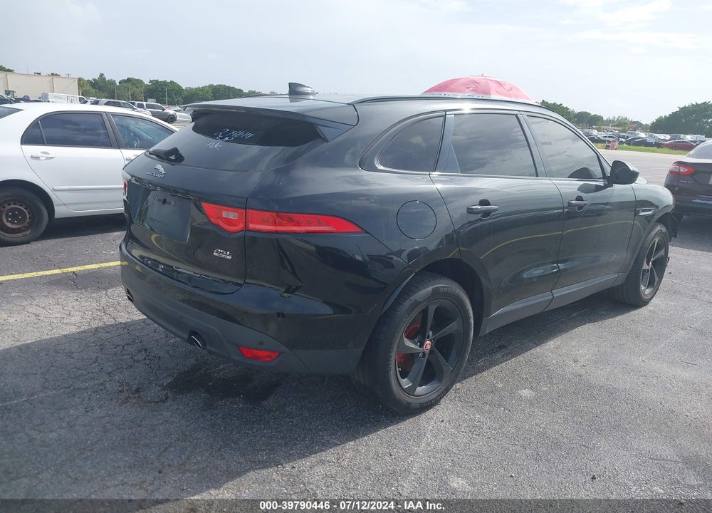 2018 JAGUAR F-PACE 25T PREMIUM VIN: SADCJ2FX7JA274614