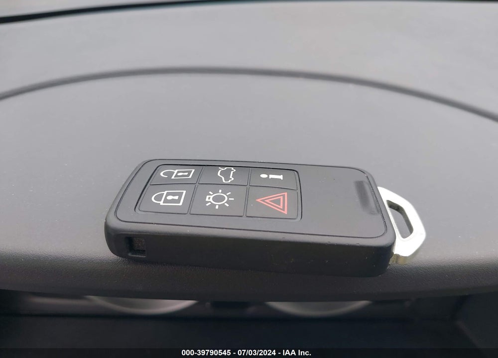 2013 VOLVO XC60 VIN: YV4952DZ9D2405486