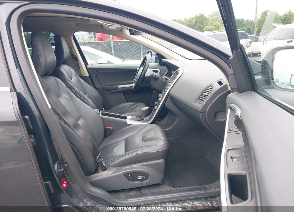 2013 VOLVO XC60 VIN: YV4952DZ9D2405486