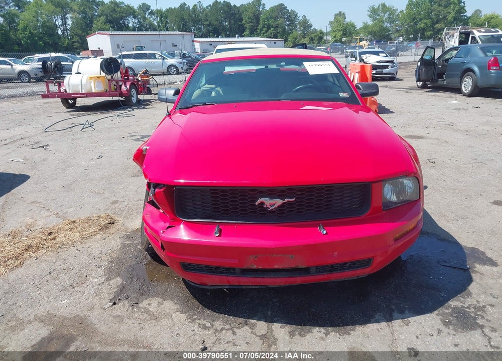 2005 FORD MUSTANG VIN: 1ZVFT84N555254896