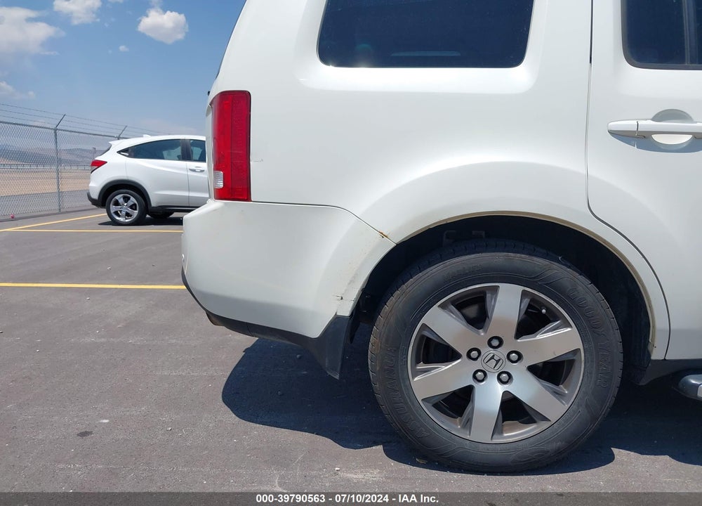 2014 HONDA PILOT TOURING VIN: 5FNYF4H95EB021298