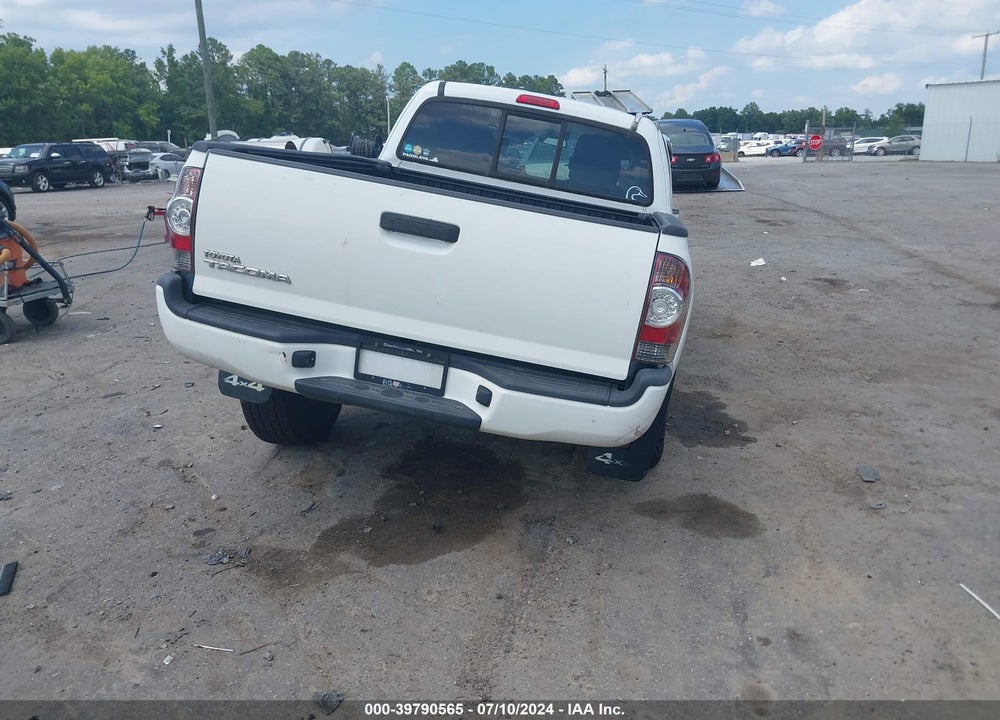 2015 TOYOTA TACOMA VIN: 5TFUX4EN5FX039112
