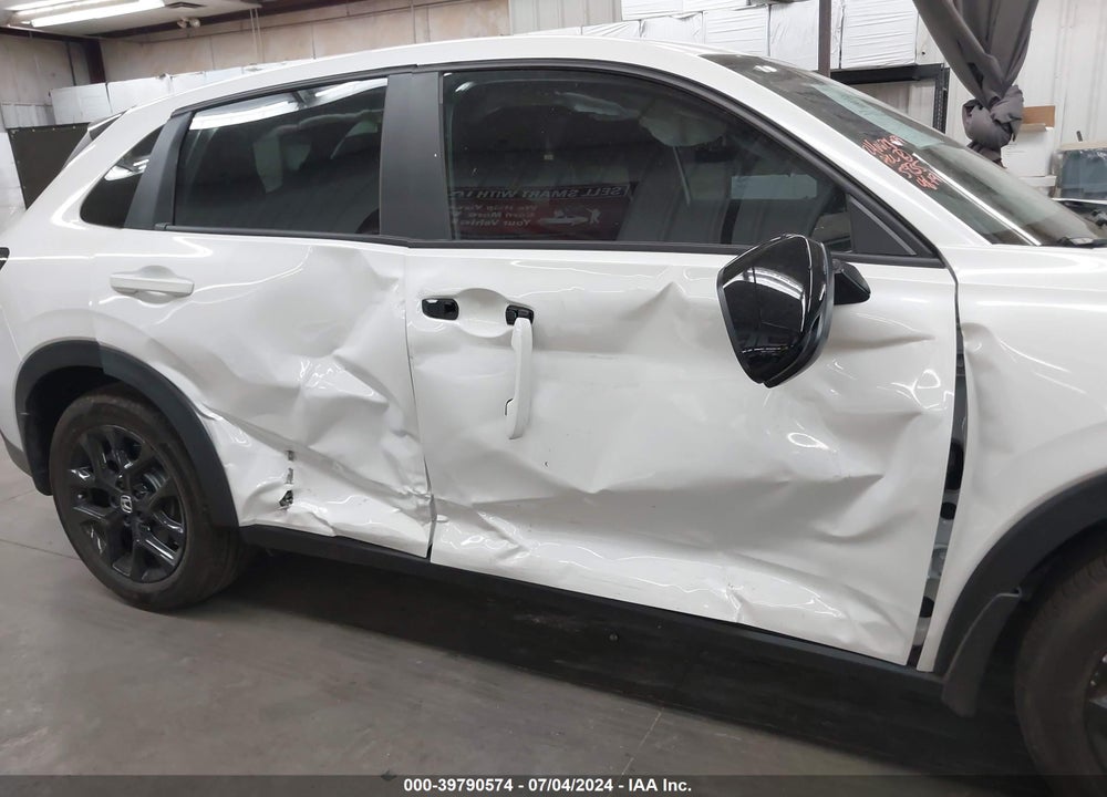 2024 HONDA HR-V VIN: 3CZRZ2H51RM745935