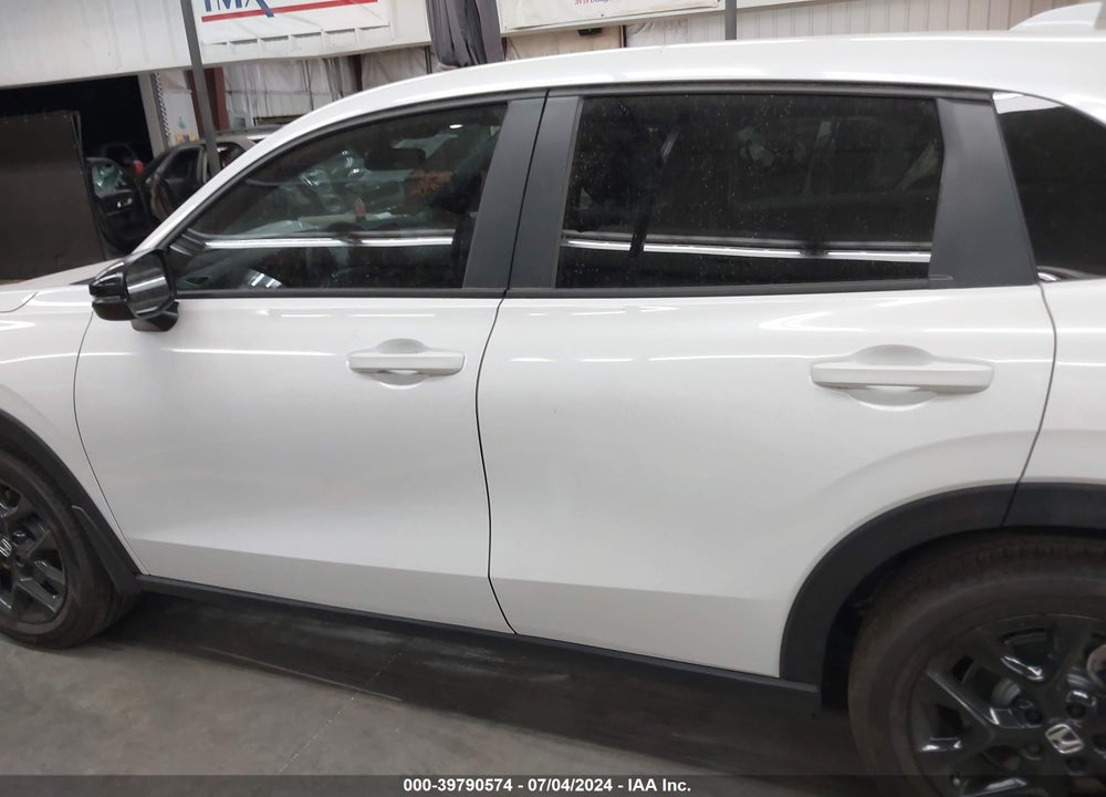 2024 HONDA HR-V VIN: 3CZRZ2H51RM745935