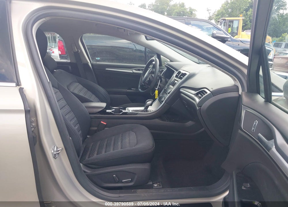 2016 FORD FUSION SE VIN: 3FA6P0H72GR198734