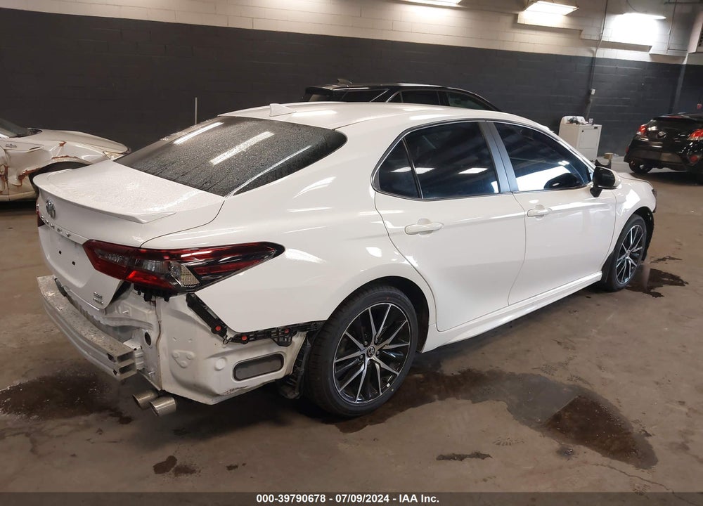 2022 TOYOTA CAMRY SE AWD VIN: 4T1G11BK8NU049295