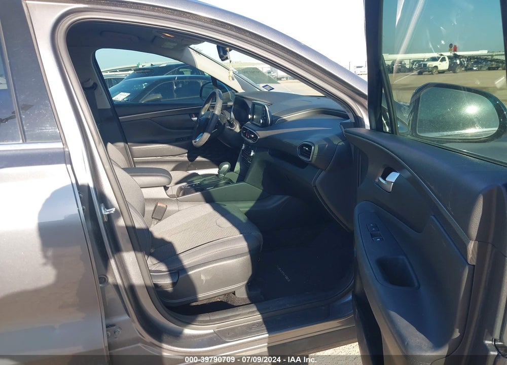 2019 HYUNDAI SANTA FE VIN: 5NMS33AD0KH132746