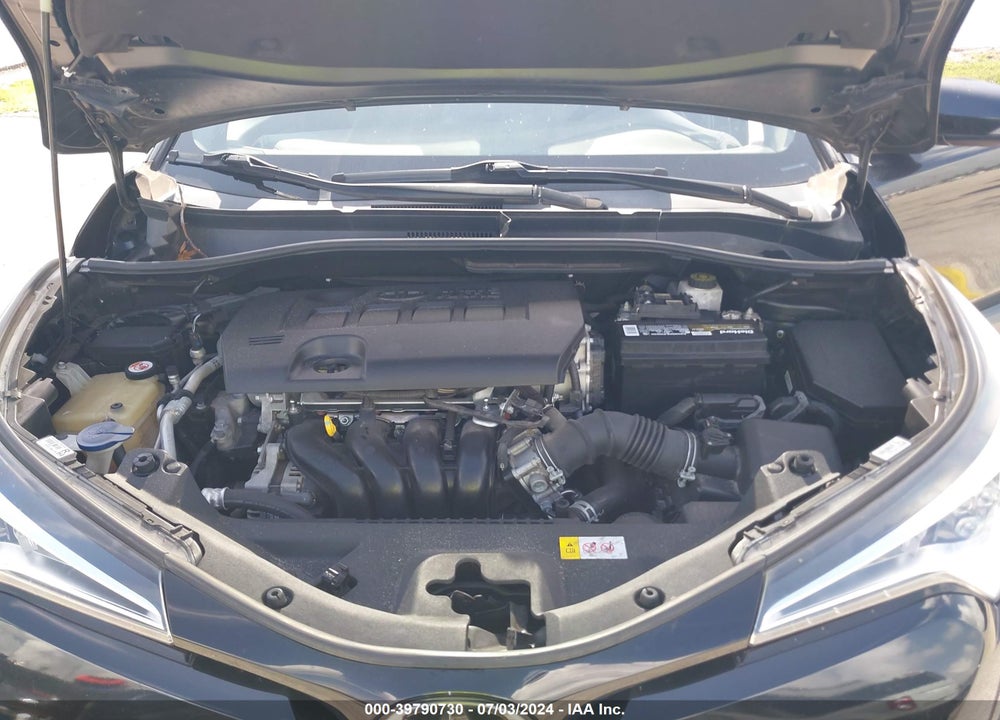 2019 TOYOTA C-HR XLE VIN: NMTKHMBX4KR074961