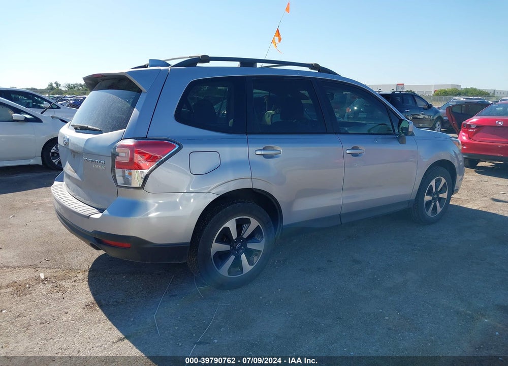 2017 SUBARU FORESTER PREMIUM VIN: JF2SJAEC8HH561706
