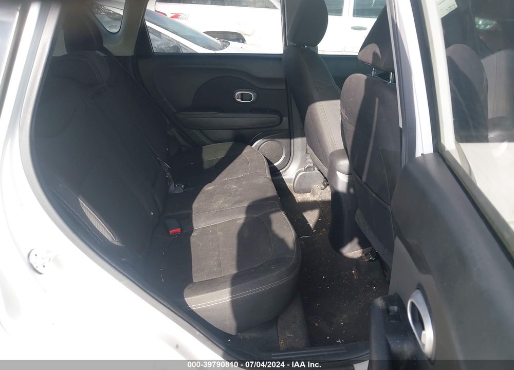 2014 KIA SOUL VIN: KNDJN2A22E7097671