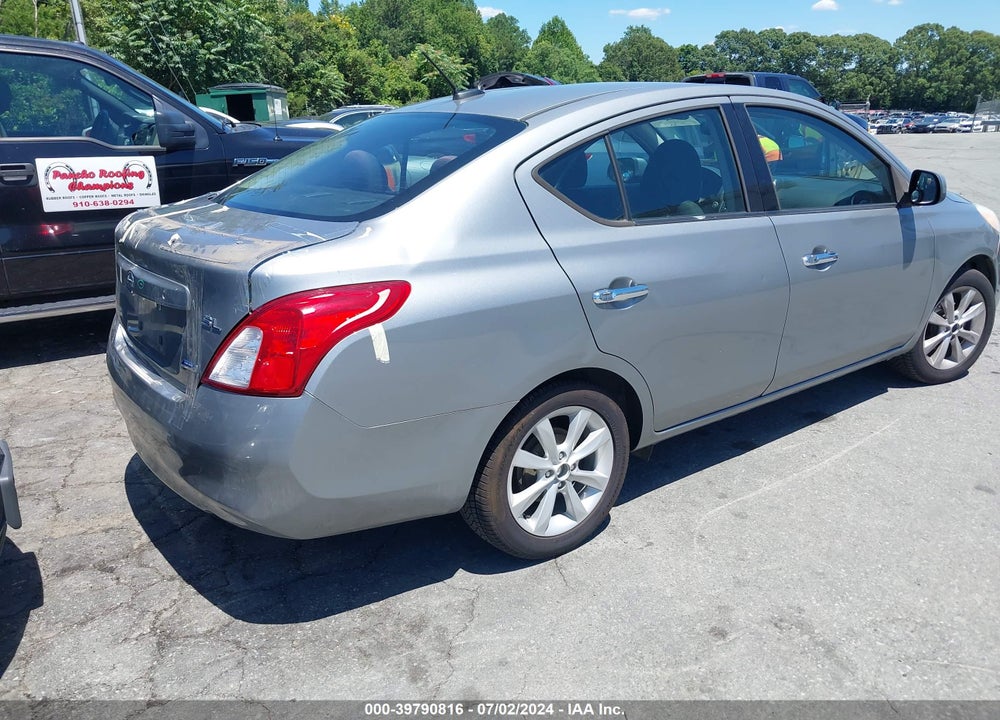 2014 NISSAN VERSA 1.6 SL VIN: 3N1CN7APXEL829254