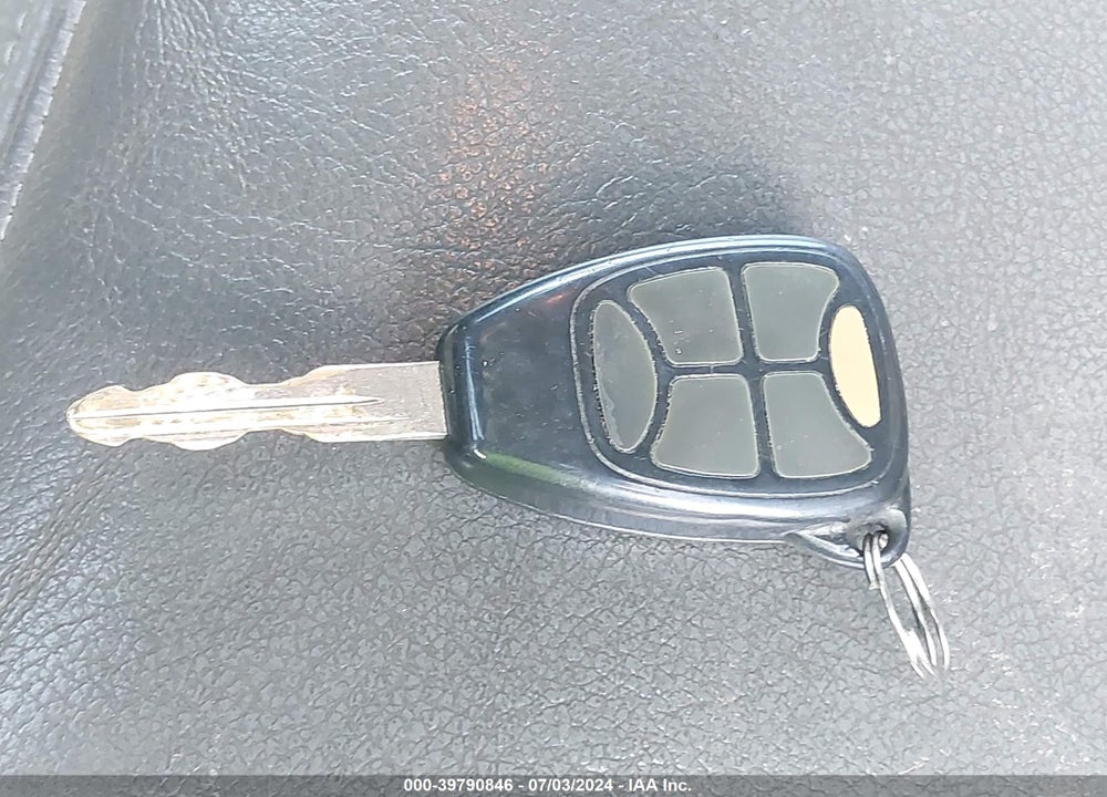2007 DODGE GRAND CARAVAN SXT VIN: 2D4GP44L27R344339