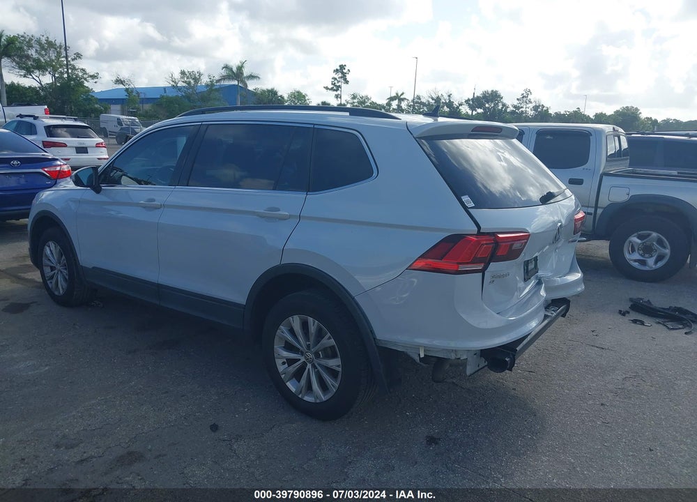2019 VOLKSWAGEN TIGUAN 2.0T SE/2.0T SEL/2.0T SEL R-LINE/2.0T SEL R-LINE BLACK VIN: 3VV2B7AX5KM043399