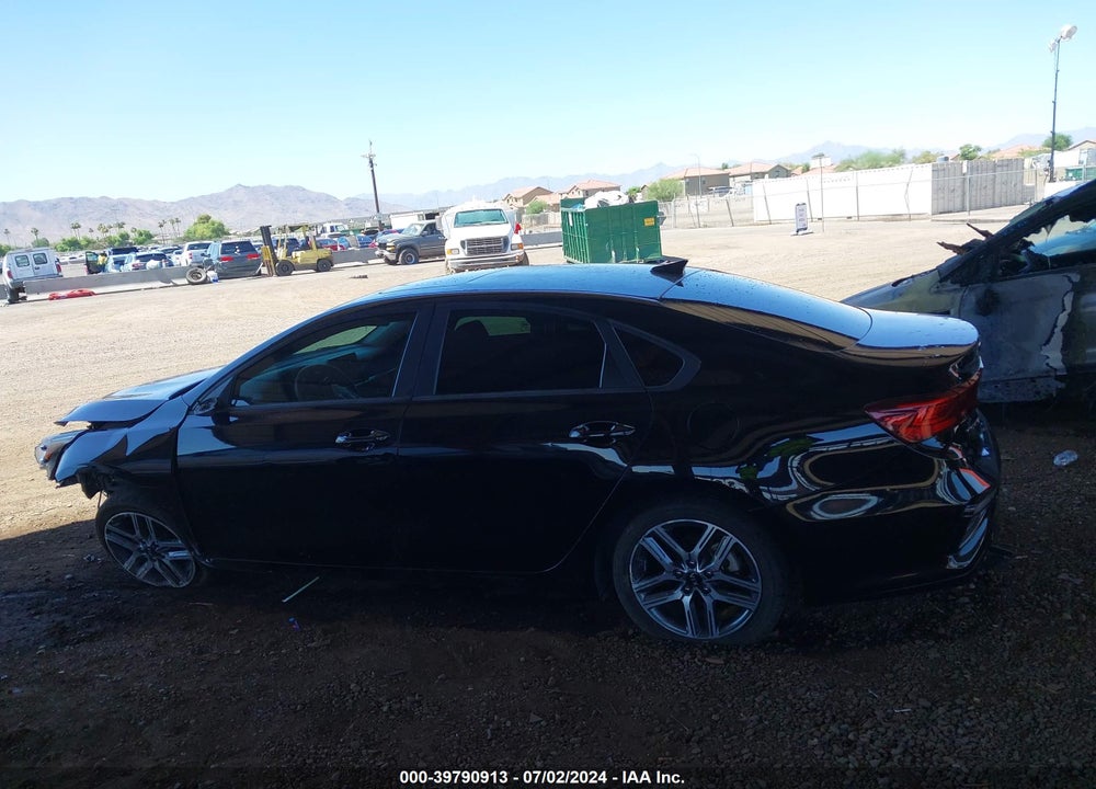 2019 KIA FORTE S VIN: 3KPF34AD0KE023802