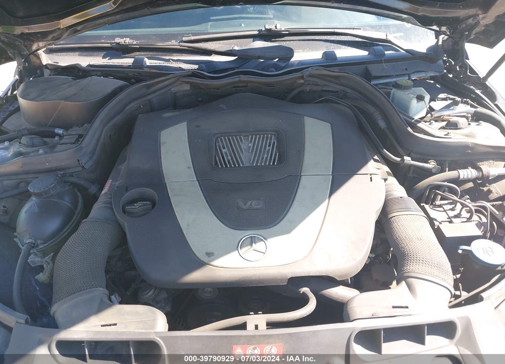 2008 MERCEDES-BENZ C 300 LUXURY/SPORT VIN: WDDGF54XX8R023882