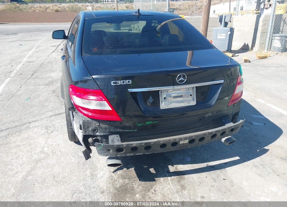 2008 MERCEDES-BENZ C 300 LUXURY/SPORT VIN: WDDGF54XX8R023882
