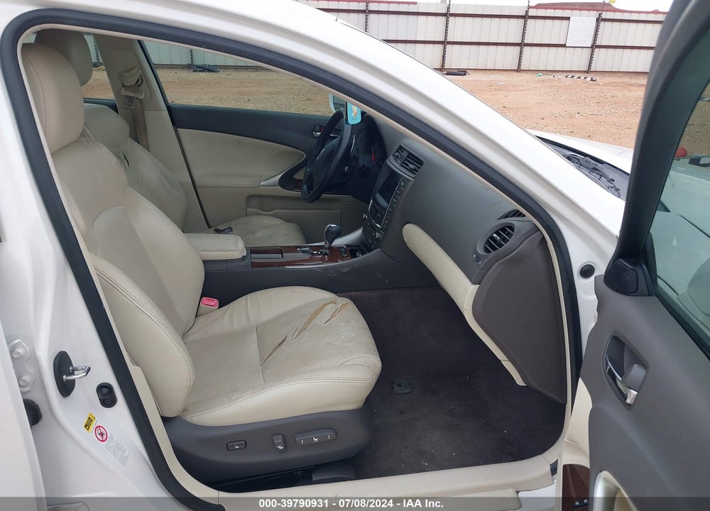 2010 LEXUS IS 250 VIN: JTHBF5C26A5115352