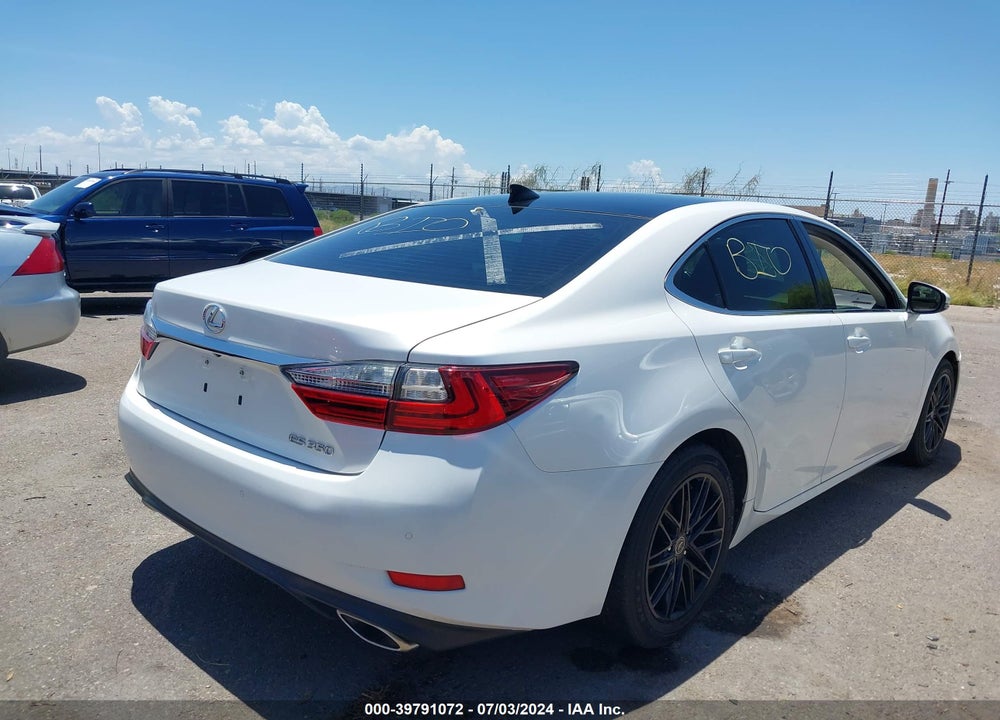2017 LEXUS ES 350 VIN: 58ABK1GG2HU053027