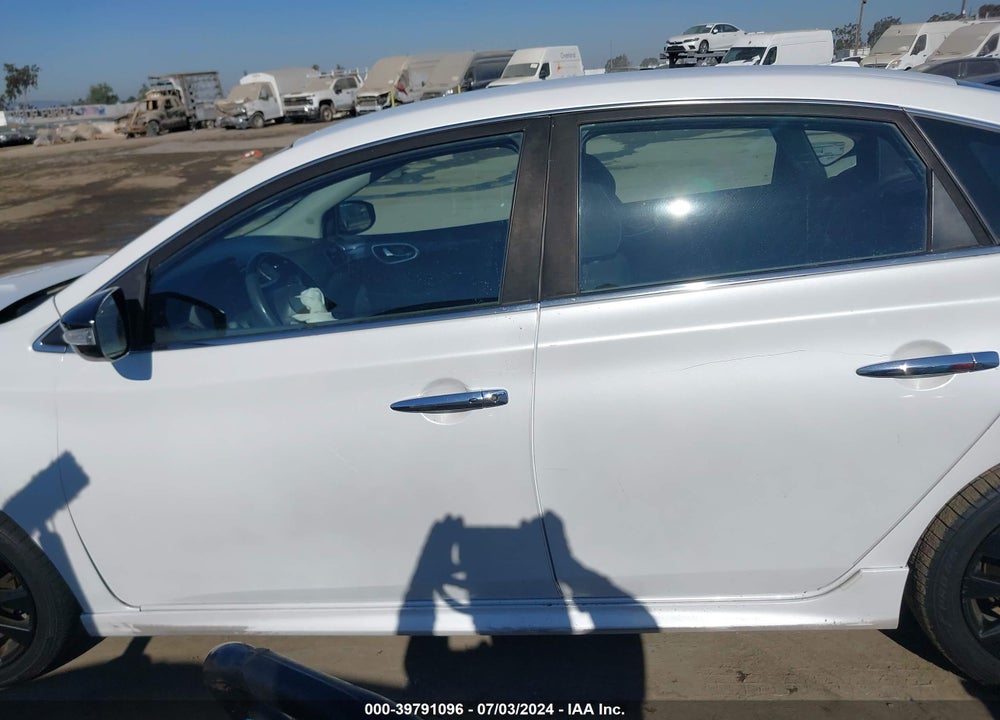 2017 NISSAN SENTRA SR VIN: 3N1AB7AP7HY266672