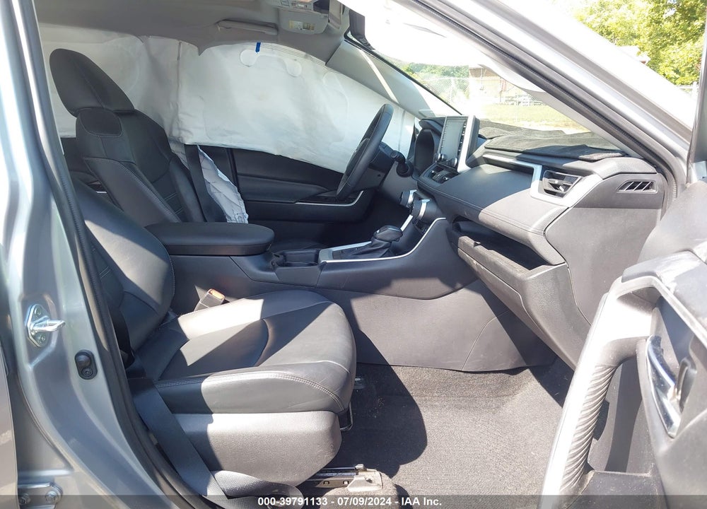 2021 TOYOTA RAV4 XLE PREMIUM VIN: 2T3A1RFVXMC183385