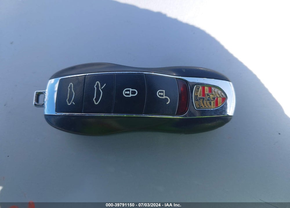 2018 PORSCHE 718 CAYMAN VIN: WP0AA2A88JS260105