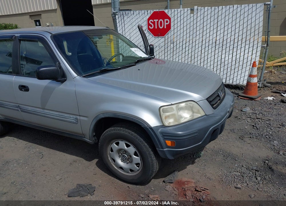2000 HONDA CR-V LX VIN: JHLRD1841YC028900
