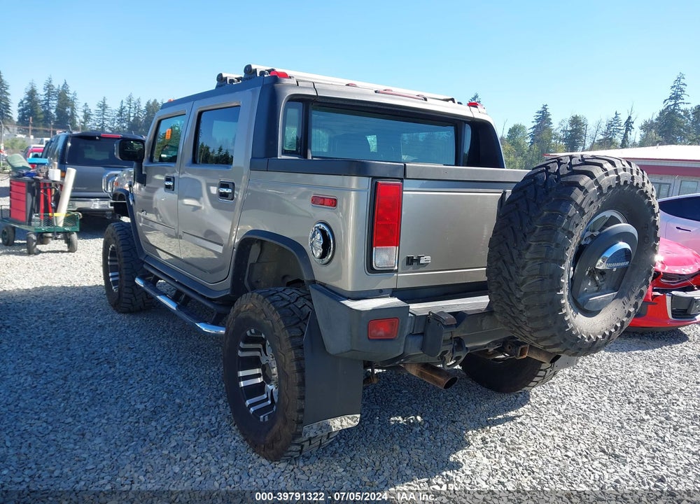 2007 HUMMER H2 SUT VIN: 5GRGN22U17H108858