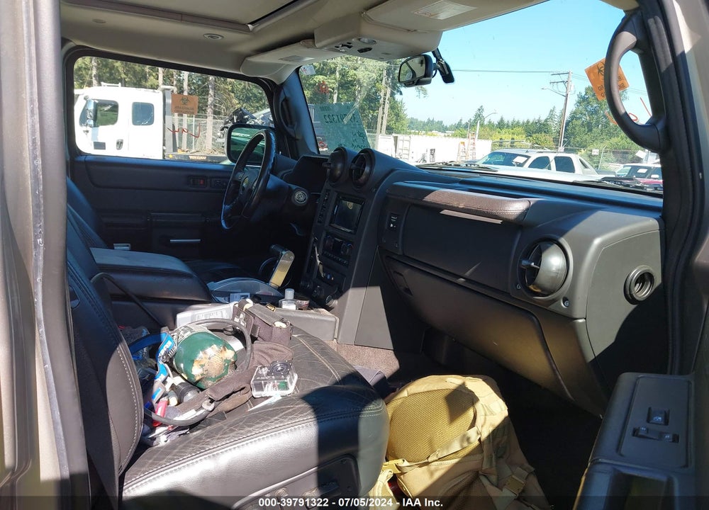 2007 HUMMER H2 SUT VIN: 5GRGN22U17H108858