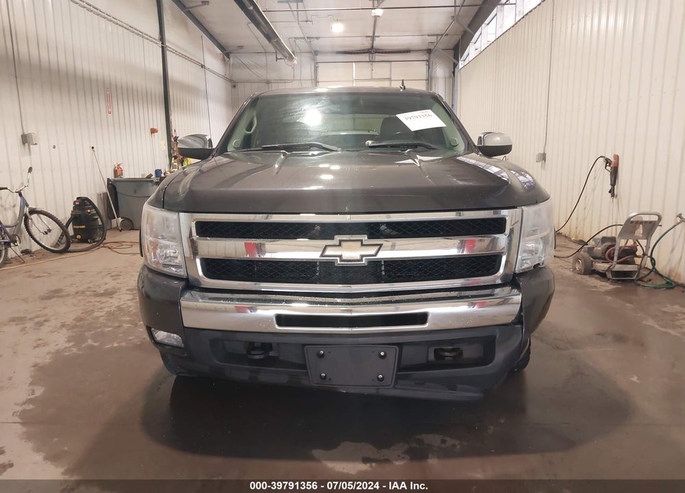 2010 CHEVROLET SILVERADO 1500 LT VIN: 3GCRKSE32AG258517