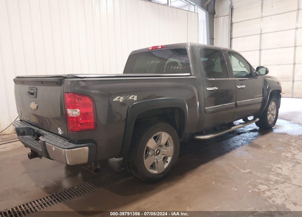 2010 CHEVROLET SILVERADO 1500 LT VIN: 3GCRKSE32AG258517