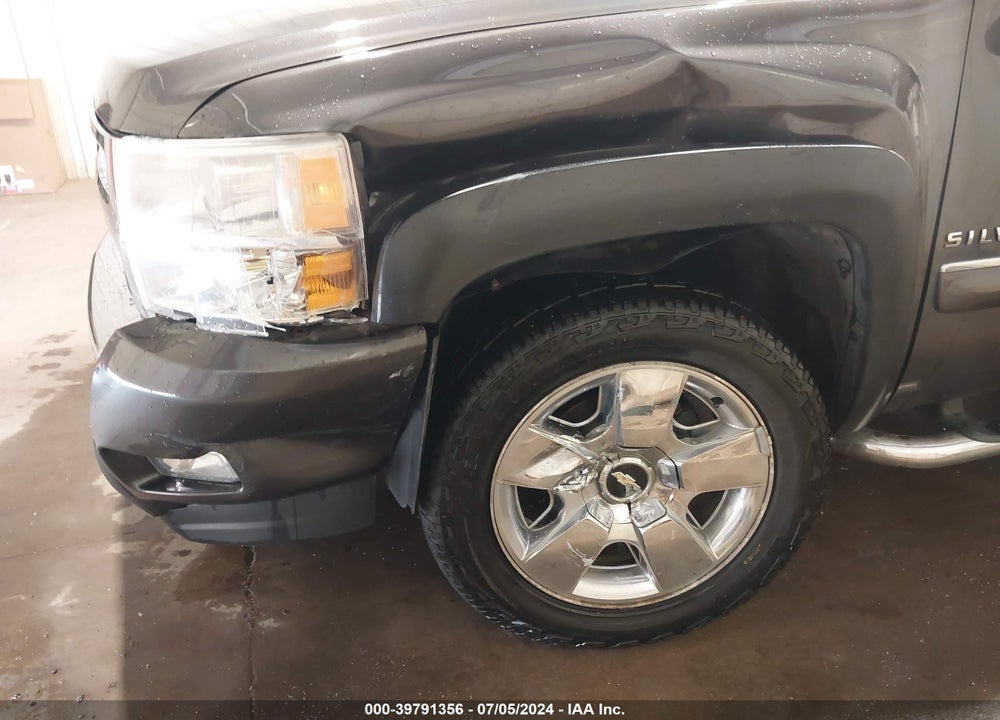 2010 CHEVROLET SILVERADO 1500 LT VIN: 3GCRKSE32AG258517