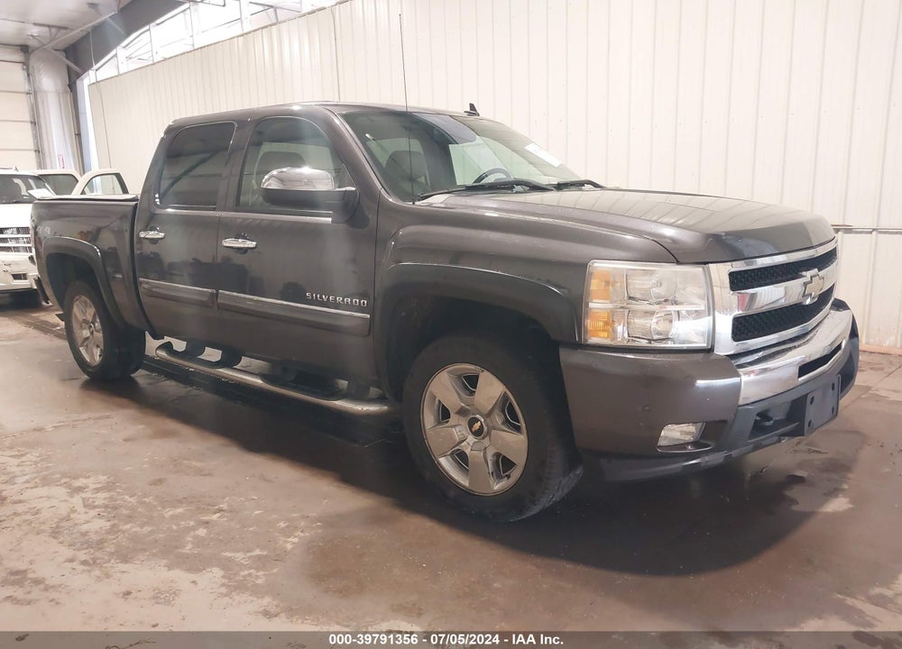2010 CHEVROLET SILVERADO 1500 LT VIN: 3GCRKSE32AG258517