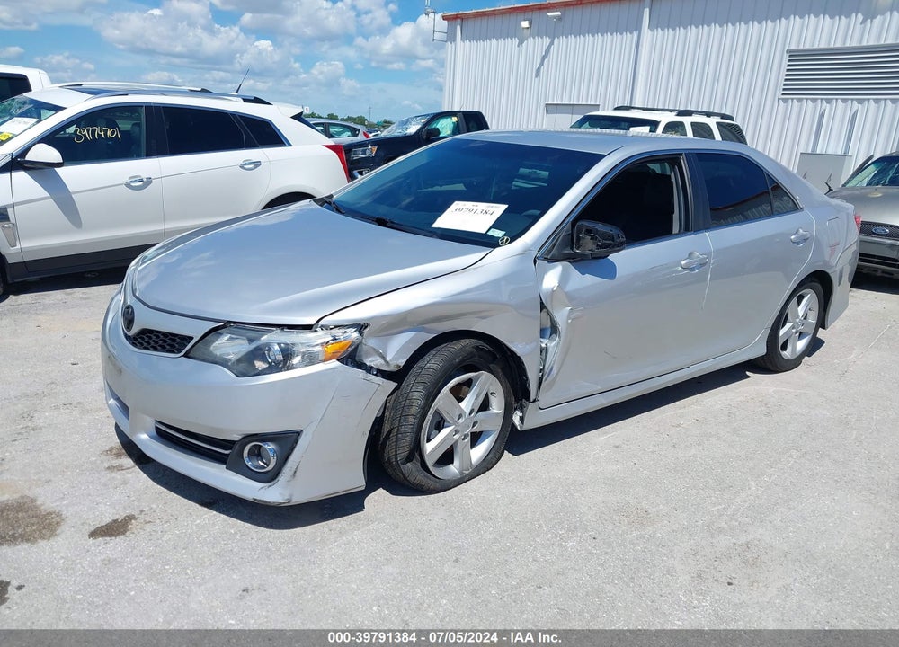 2014 TOYOTA CAMRY SE VIN: 4T1BF1FK7EU772531