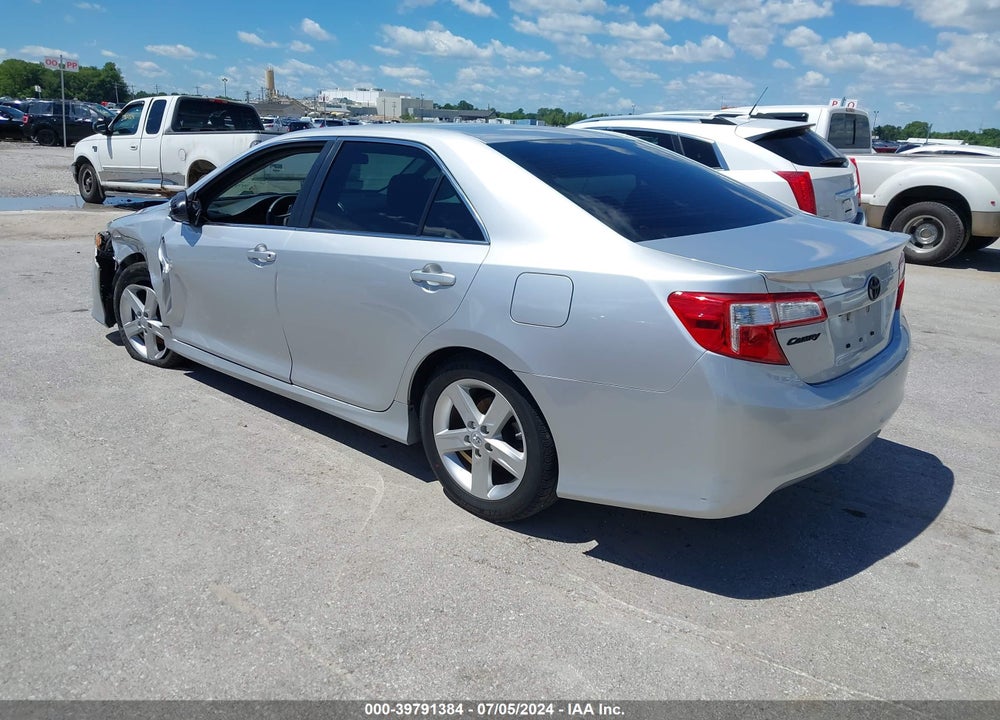 2014 TOYOTA CAMRY SE VIN: 4T1BF1FK7EU772531
