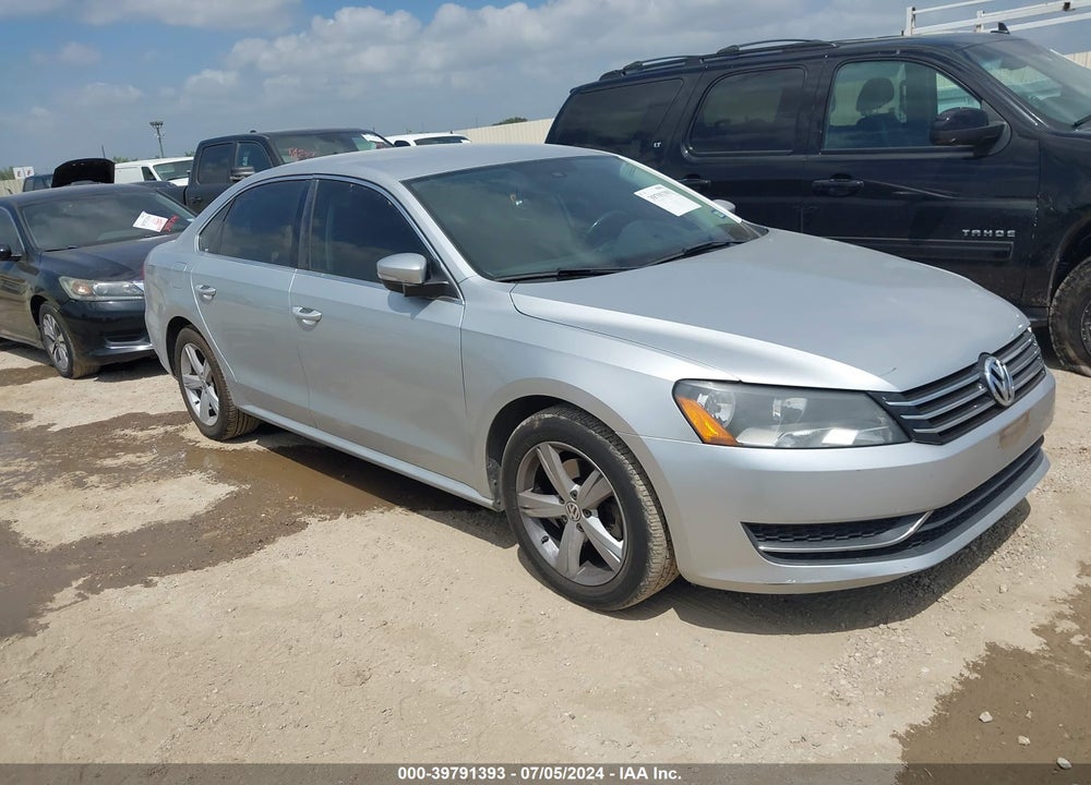 2014 VOLKSWAGEN PASSAT 1.8T SE VIN: 1VWBS7A32EC060529