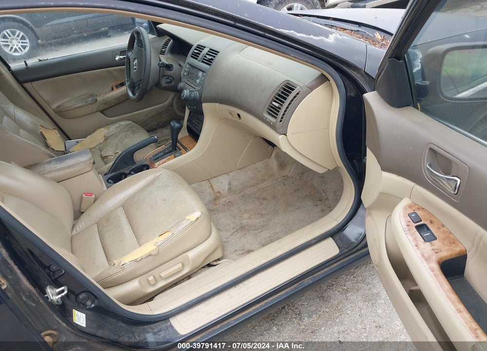 2003 HONDA ACCORD VIN: 1HGCM66523A065648