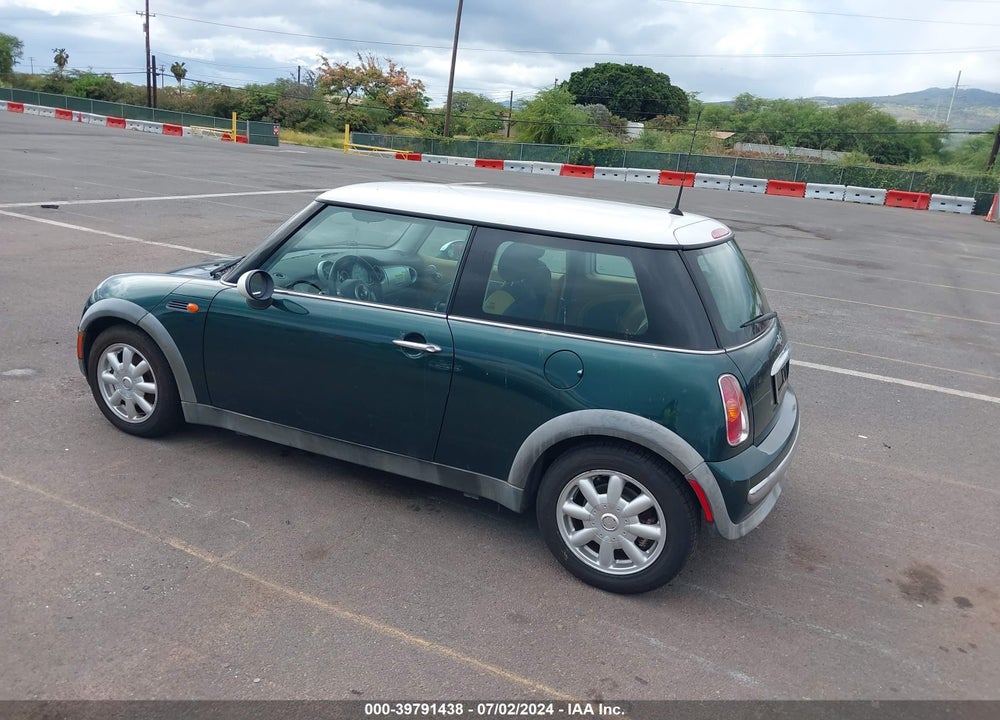 2002 MINI COOPER VIN: WMWRC33422TE10802