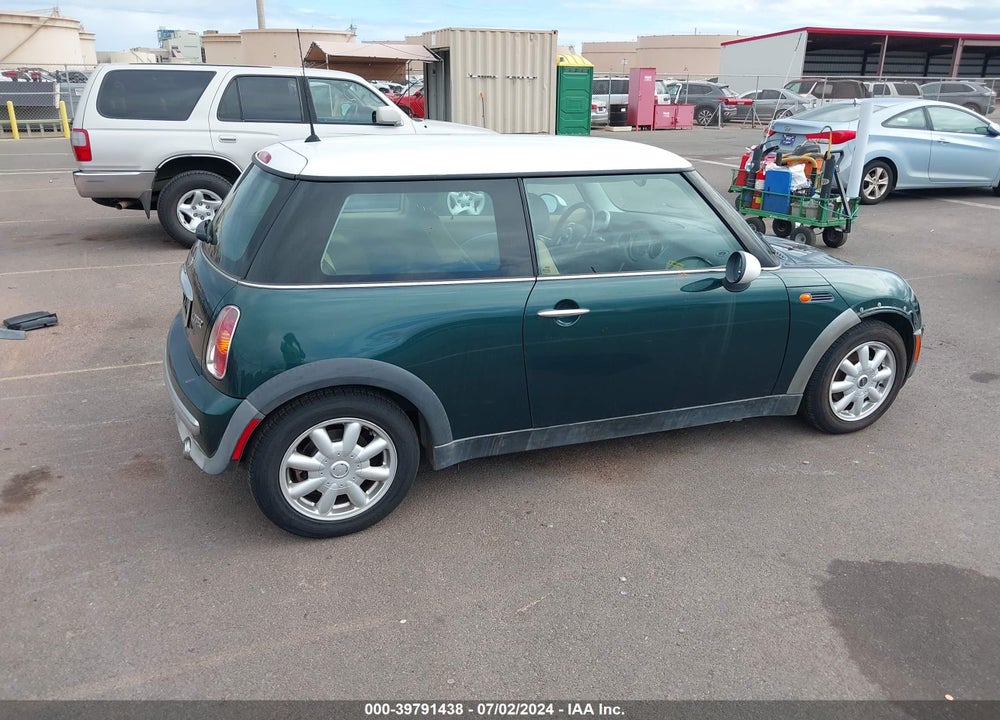 2002 MINI COOPER VIN: WMWRC33422TE10802