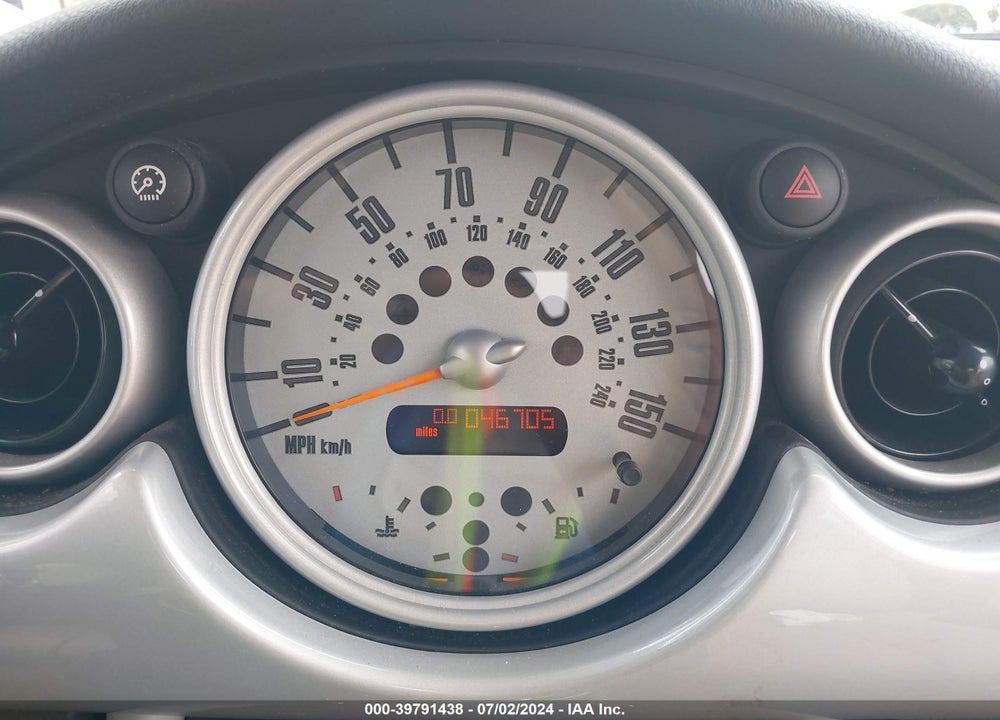 2002 MINI COOPER VIN: WMWRC33422TE10802