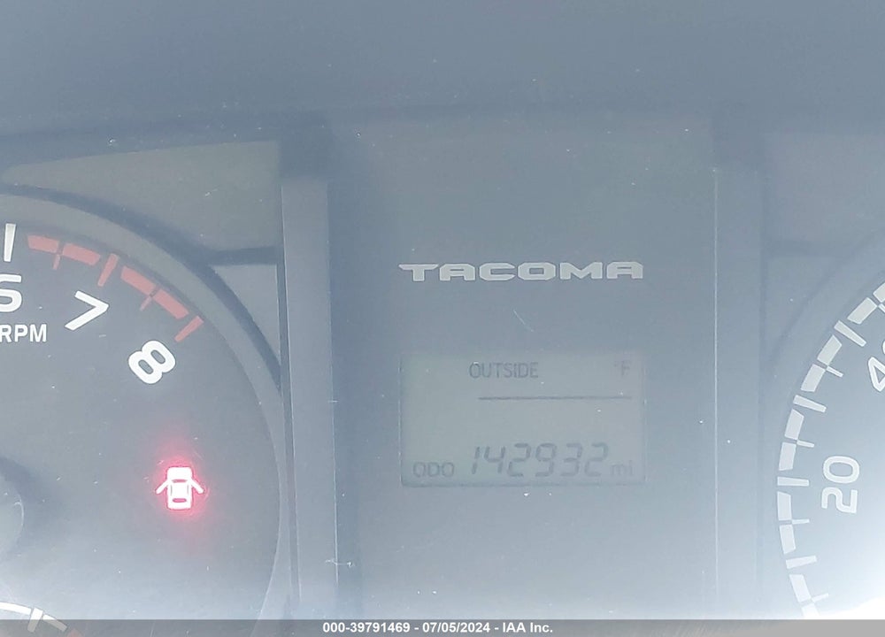 2016 TOYOTA TACOMA SR V6 VIN: 5TFCZ5AN1GX039417