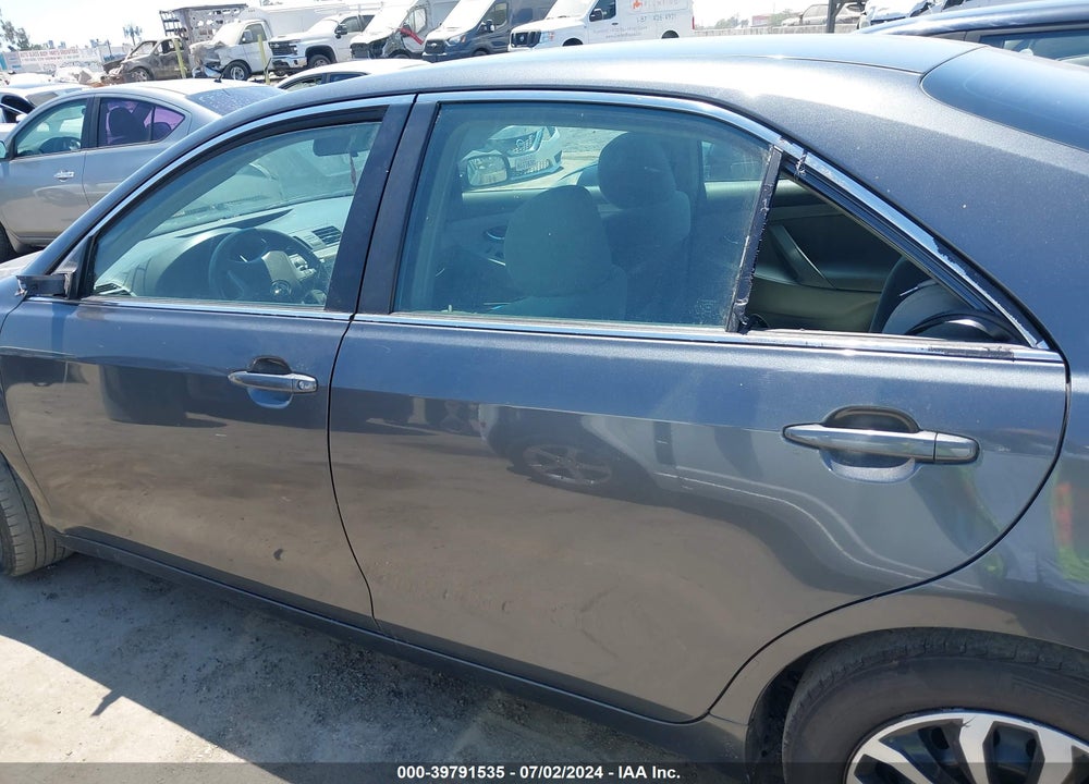 2008 TOYOTA CAMRY LE VIN: 4T1BE46K78U749579