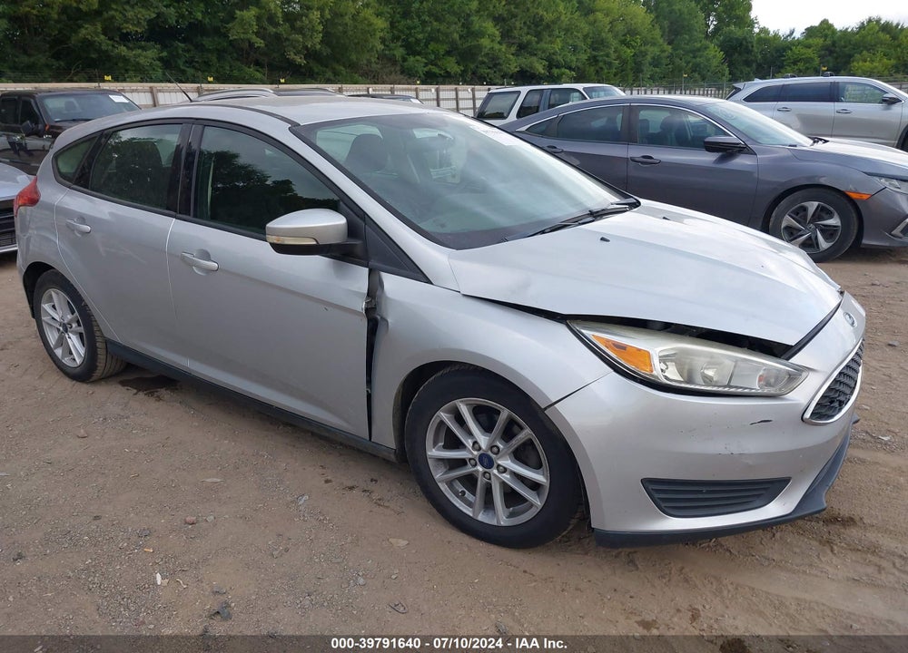 2015 FORD FOCUS SE VIN: 1FADP3K26FL224464