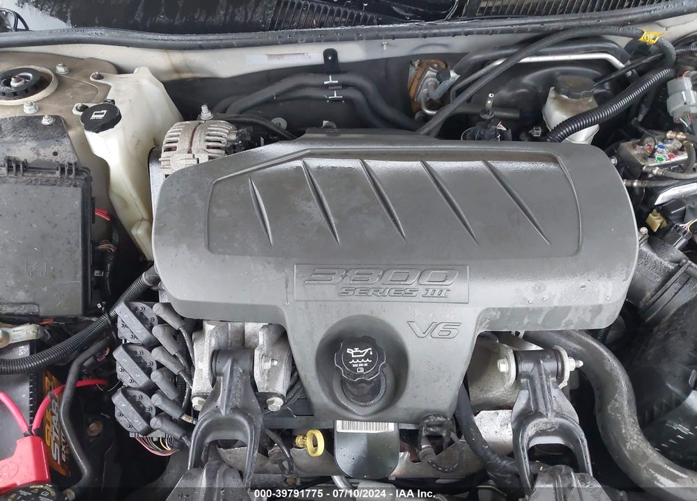 2008 BUICK LACROSSE CX VIN: 2G4WC582681373883