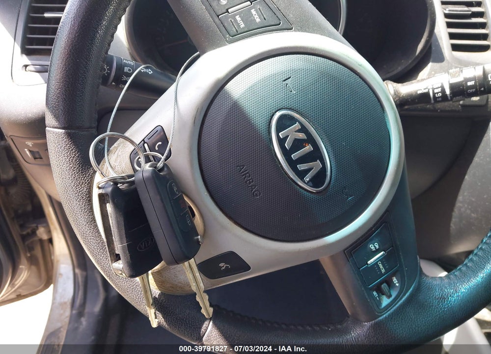 2012 KIA SOUL VIN: KNDJT2A64C7369126